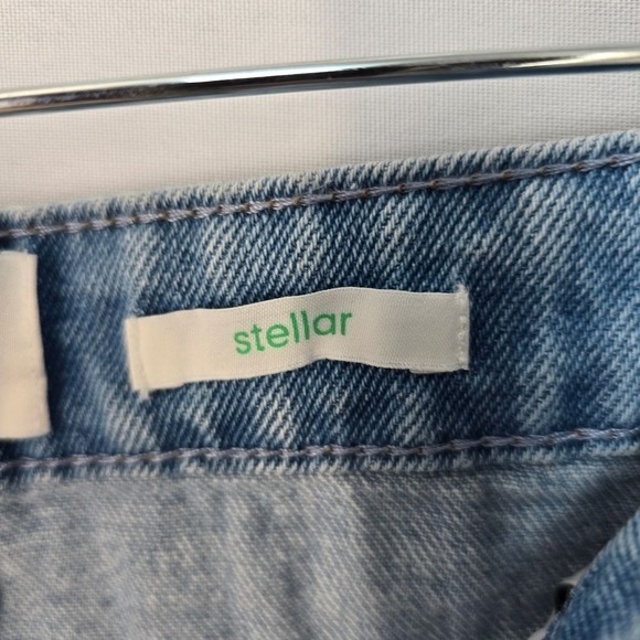 REgeneration Celebrity Pink Distressed Denim Mini Skirt Light Wash Blue Size 5 - Picture 4 of 14